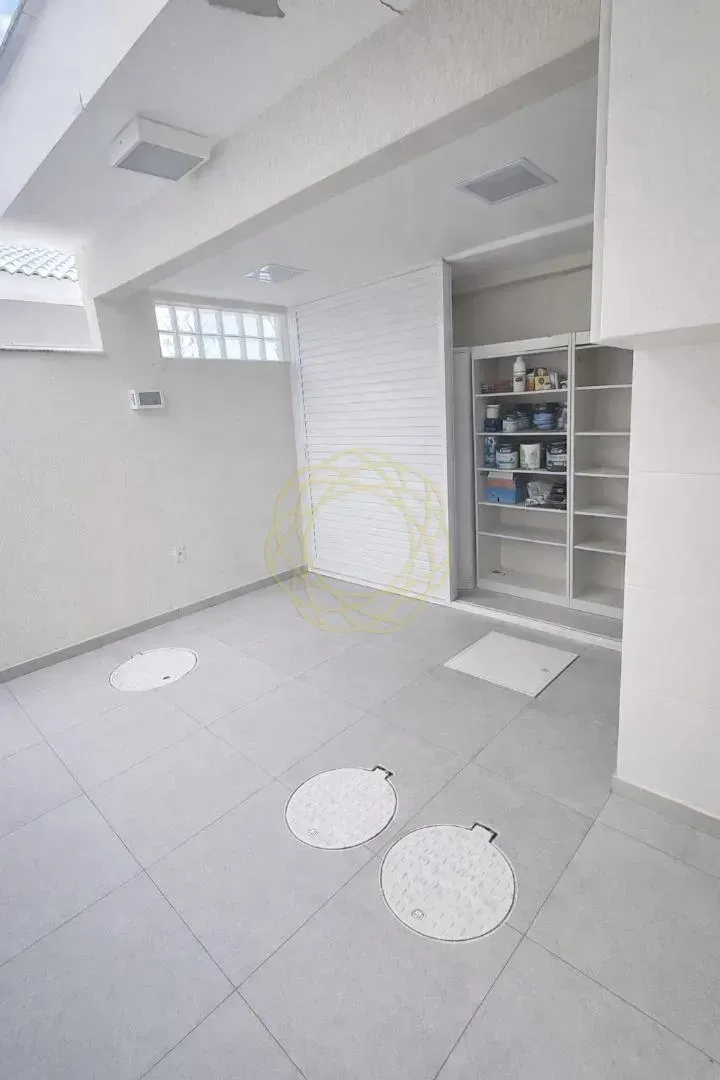 Будинок на 5 спалень і 5 ванних, 350 м² — photo 25