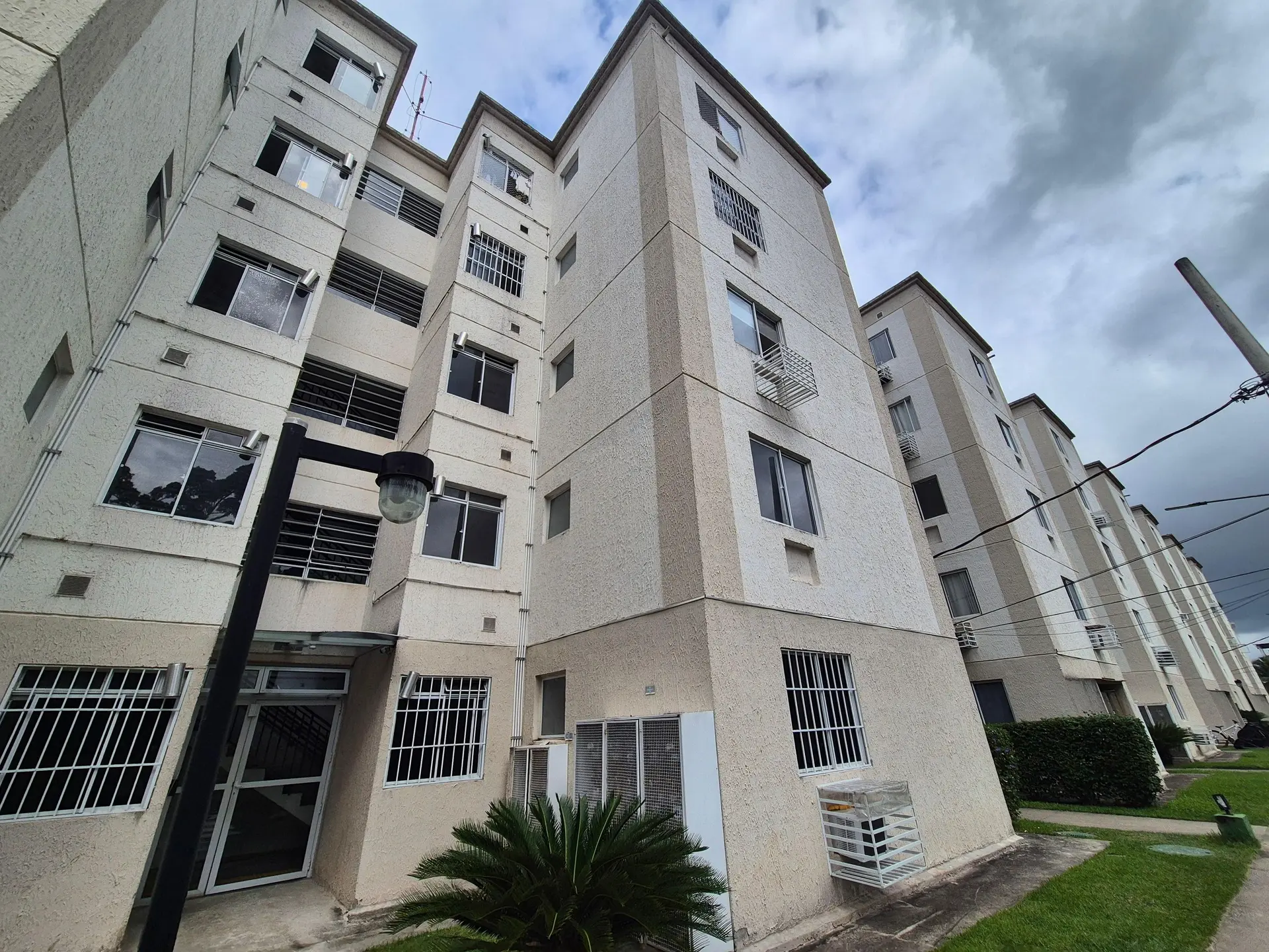 Furnished 2-bedroom apartment with 1 parking space — photo 7