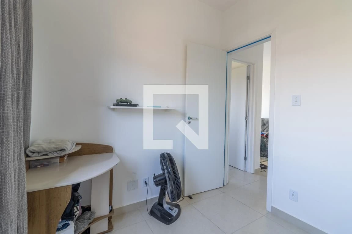 Apartamento mobiliado com 2 quartos e 1 banheiro — photo 24