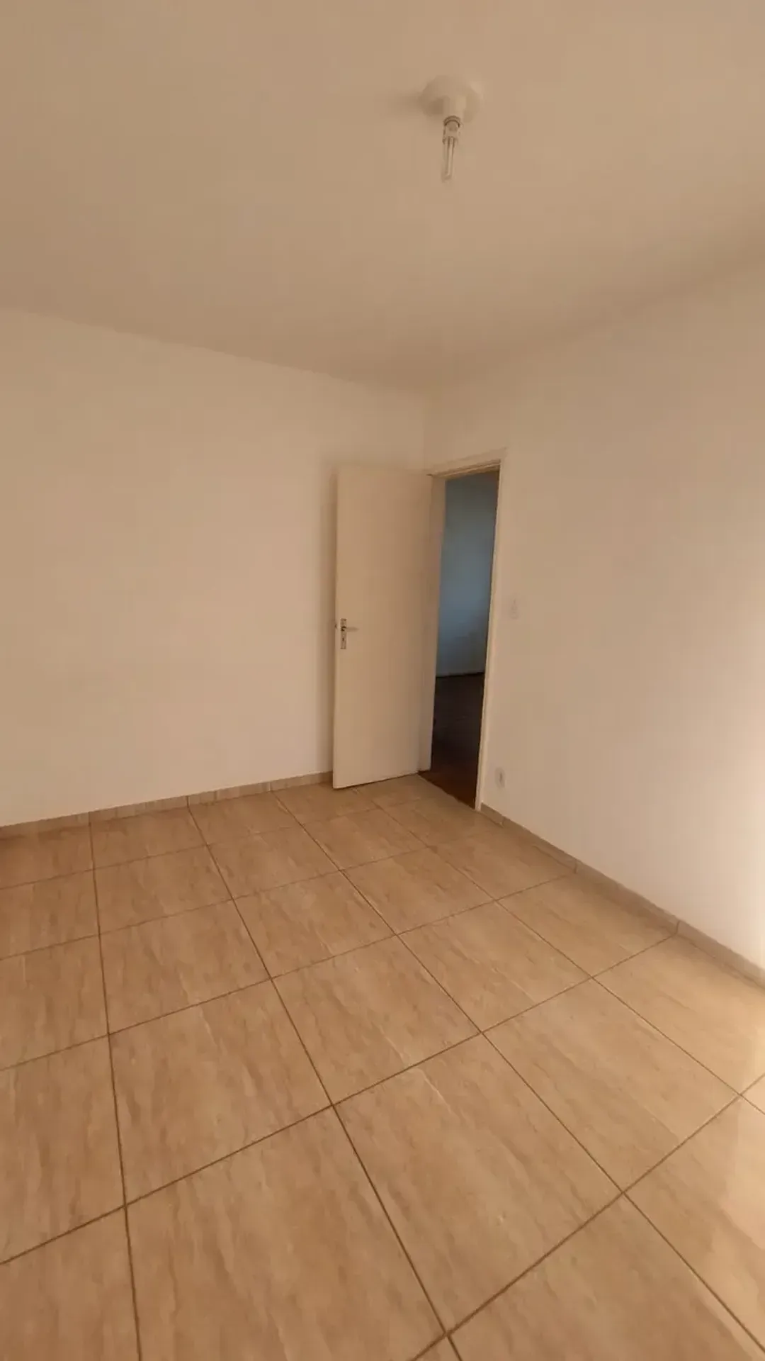 Unfurnished 2-bedroom apartment with 70 m² — photo 13