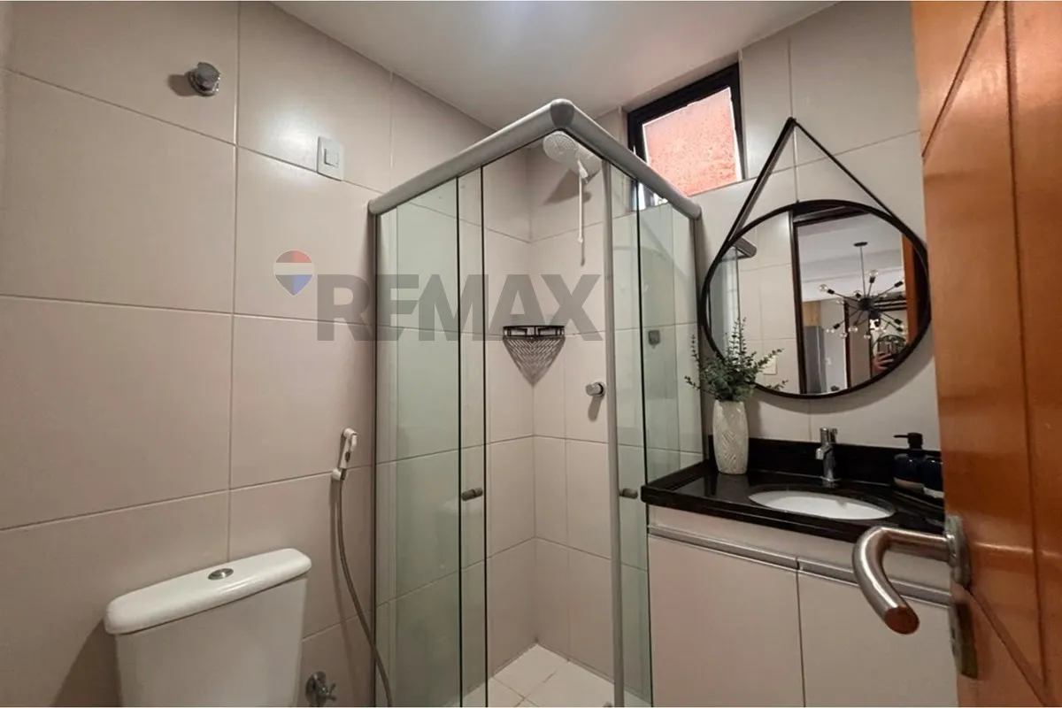 Furnished 2-bedroom apartment with en-suite — photo 11
