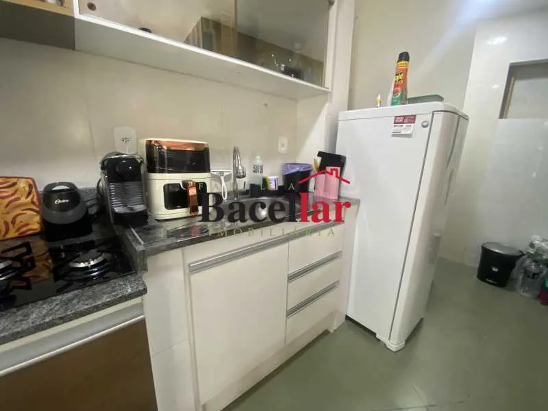 Furnished apartment with open-plan kitchen and 3 bedrooms — photo 5