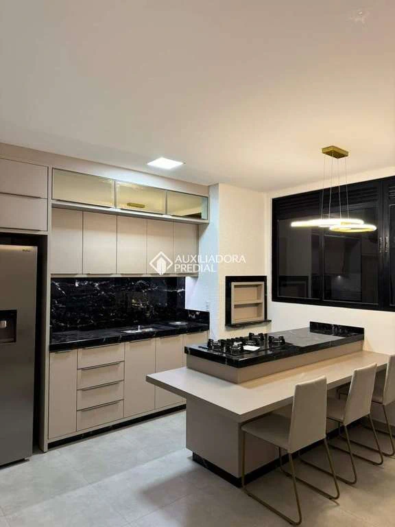 Apartamento de 2 dormitorios con cocina abierta y fogón a gas — photo 3