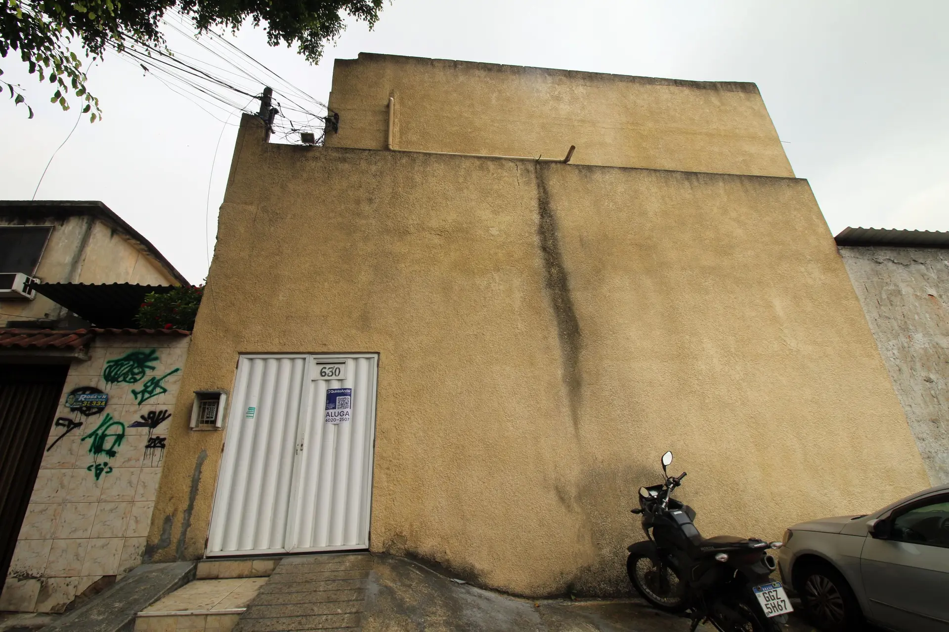 Unfurnished studio with 1 bedroom and 1 total bathroom — photo 3