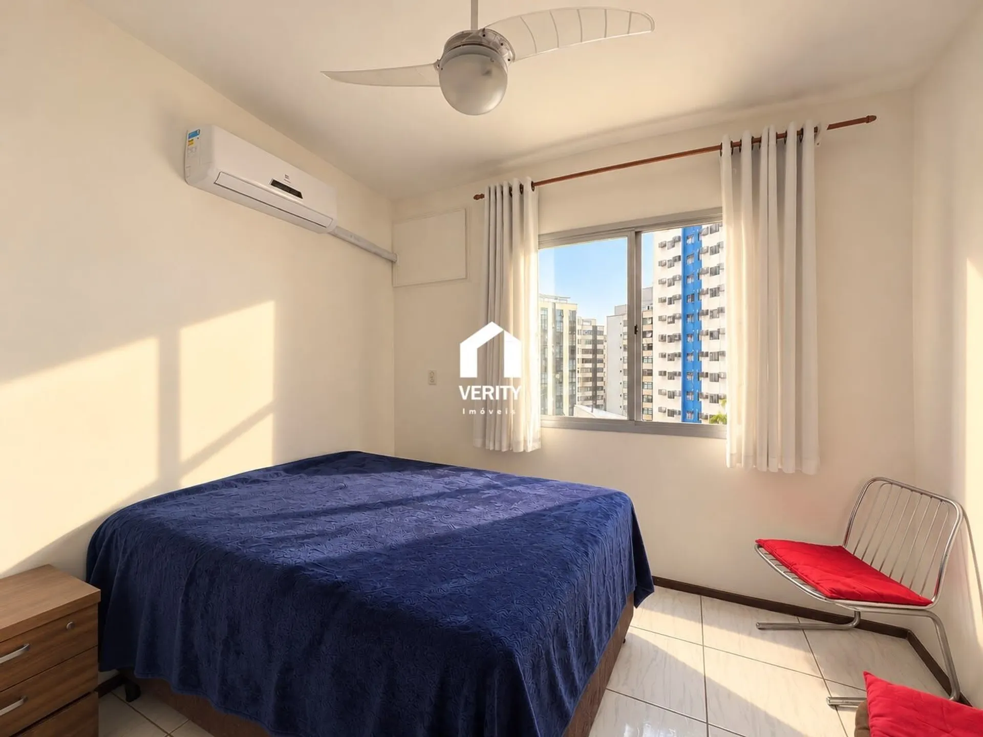 One-bedroom apartment with a home office in Florianópolis — photo 3