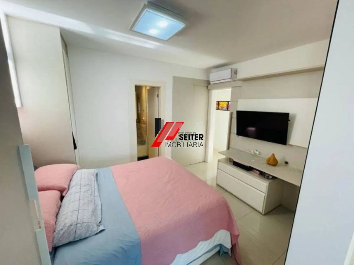 Меблированная квартира 227 м² с встроенным грилем на балконе — photo 13