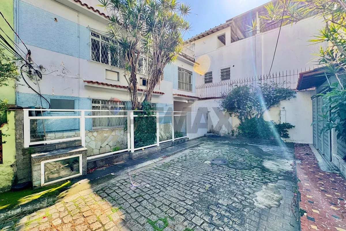 Casa com 3 quartos e 3 banheiros, com varanda e terraço — photo 20