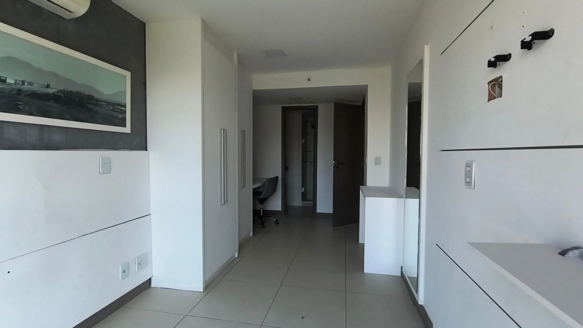 1-bedroom apartment with 1 parking space and balcony — photo 17
