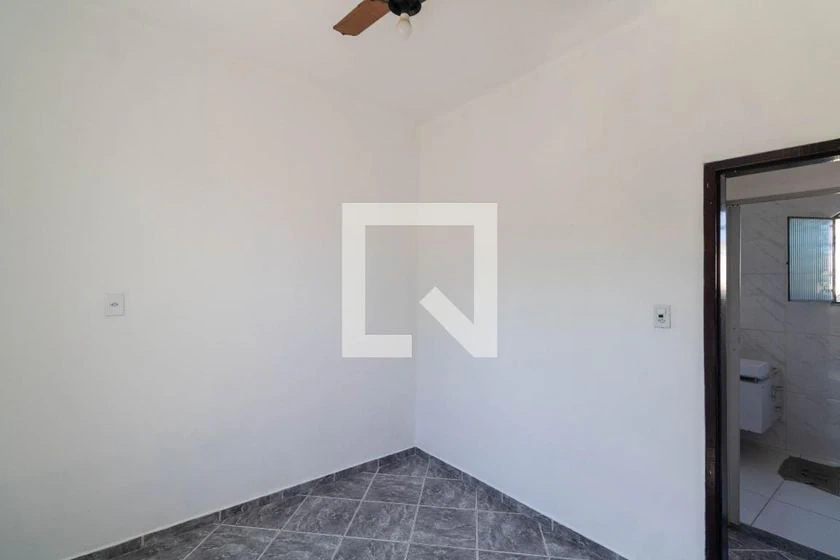 Rental house with 3 bedrooms and private garden — photo 15
