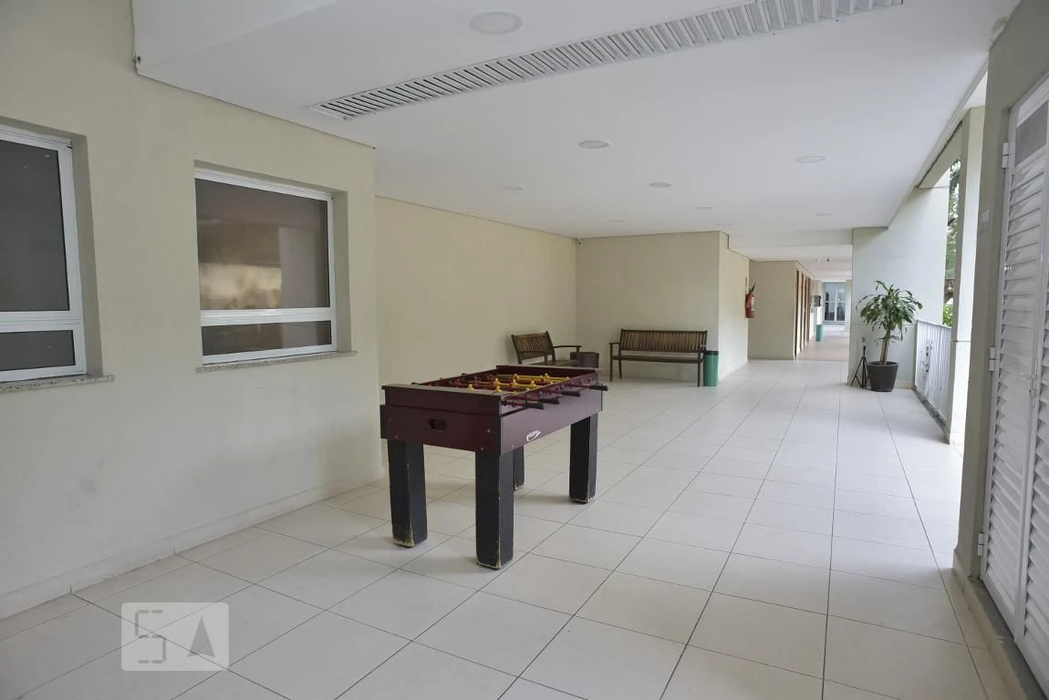 2-bedroom apartment with a mountain view — photo 24
