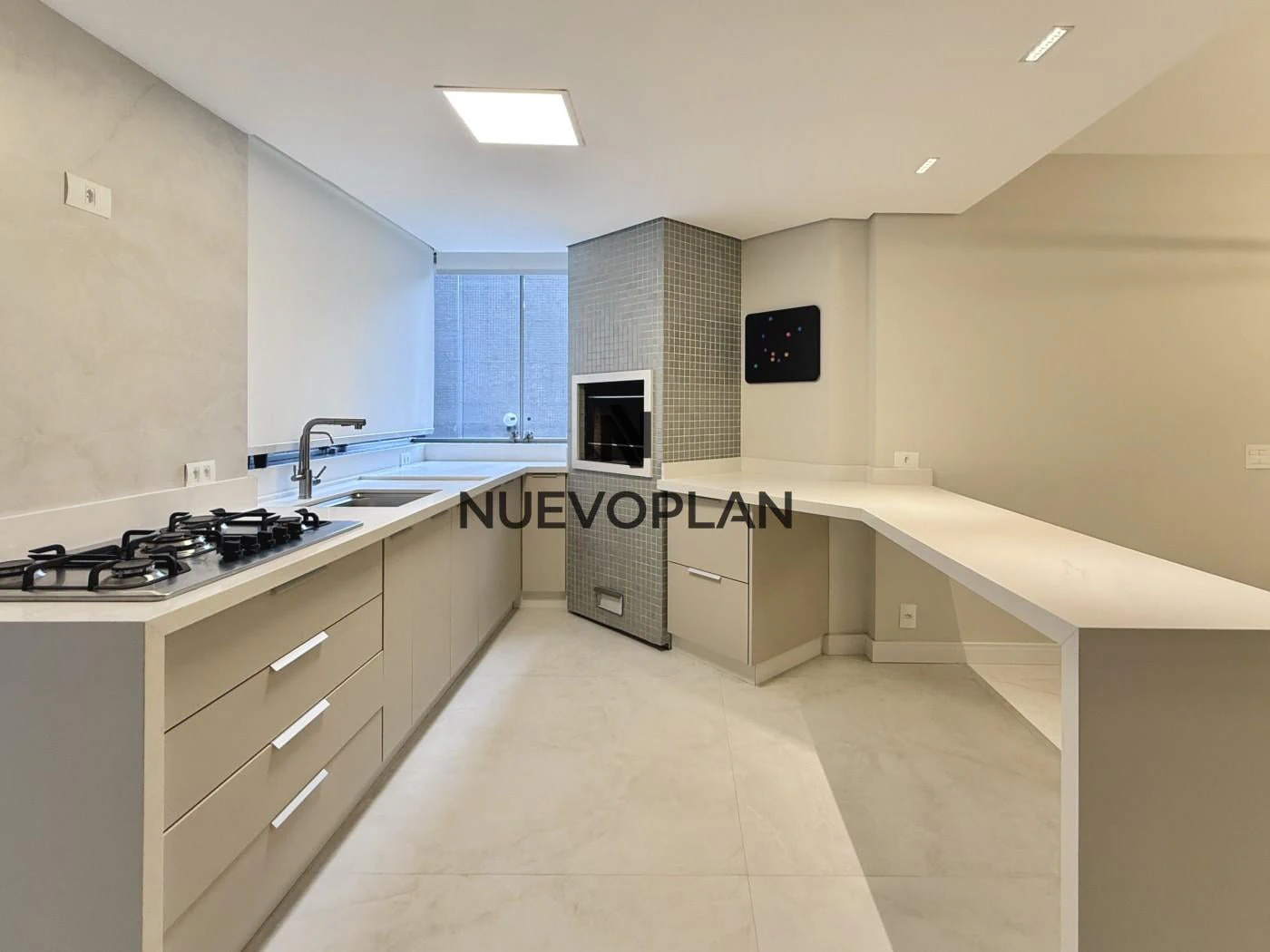 Apartment, 104 m², with a walk-in closet — photo 6