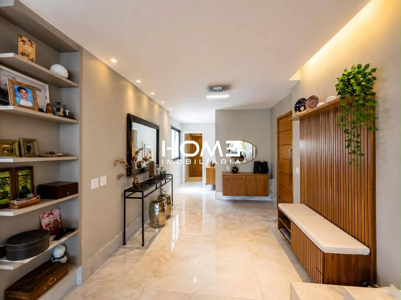 Furnished apartment with 3 bedrooms and mountain views — photo 17