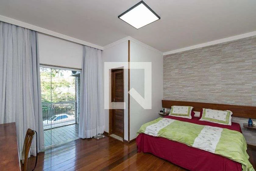 Casa de 400 m² com 4 suítes e 6 banheiros — photo 2