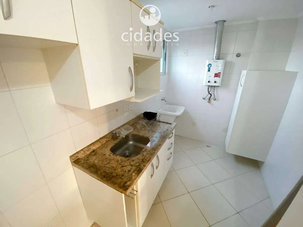Apartamento de 1 dormitório com sacada e 1 vaga