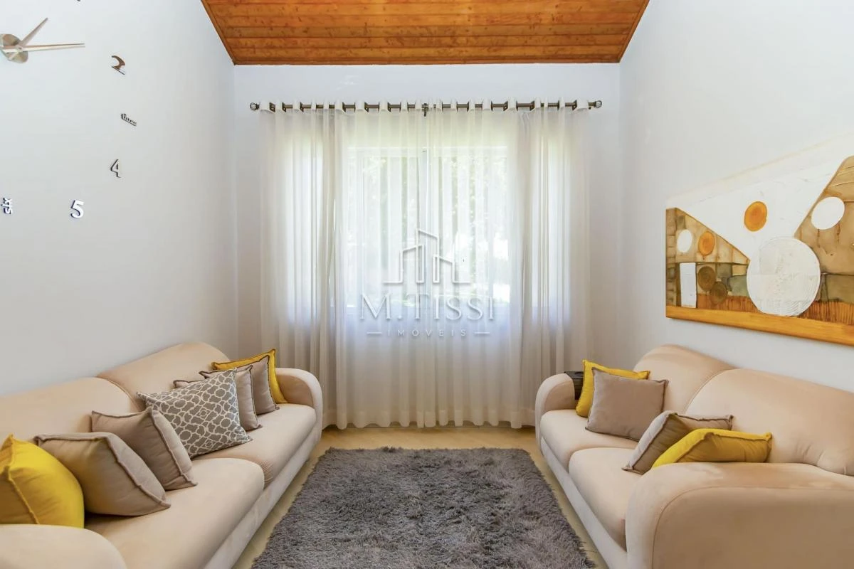 Washing machine in a 3-bedroom house, 200 m² — photo 15