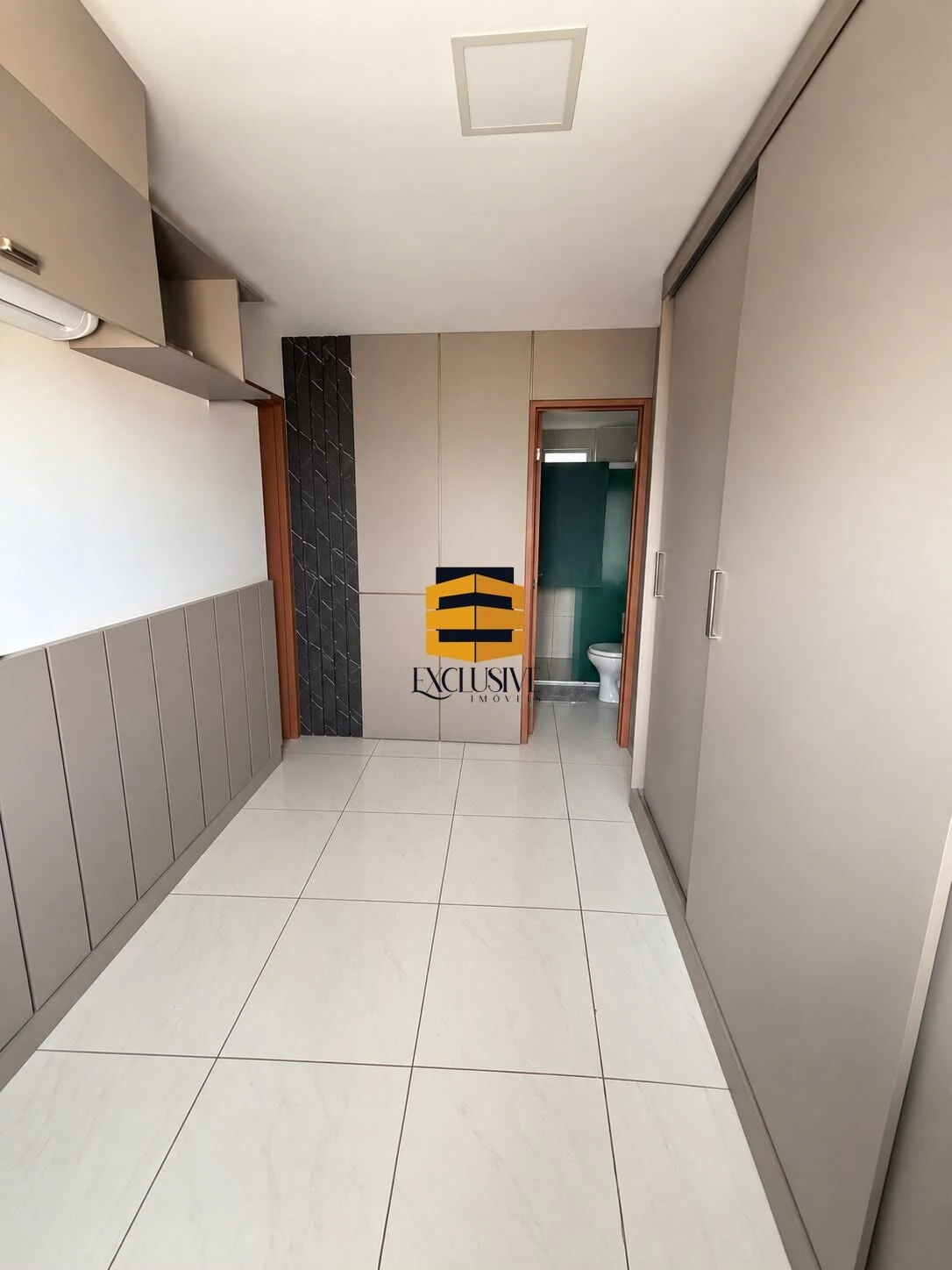 Квартира з 2 спальнями, у будинку є тренажерний зал — photo 9