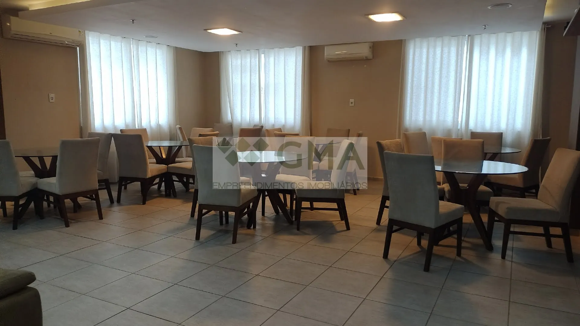 205 m² apartment on the 5th floor with 4 bedrooms — photo 15