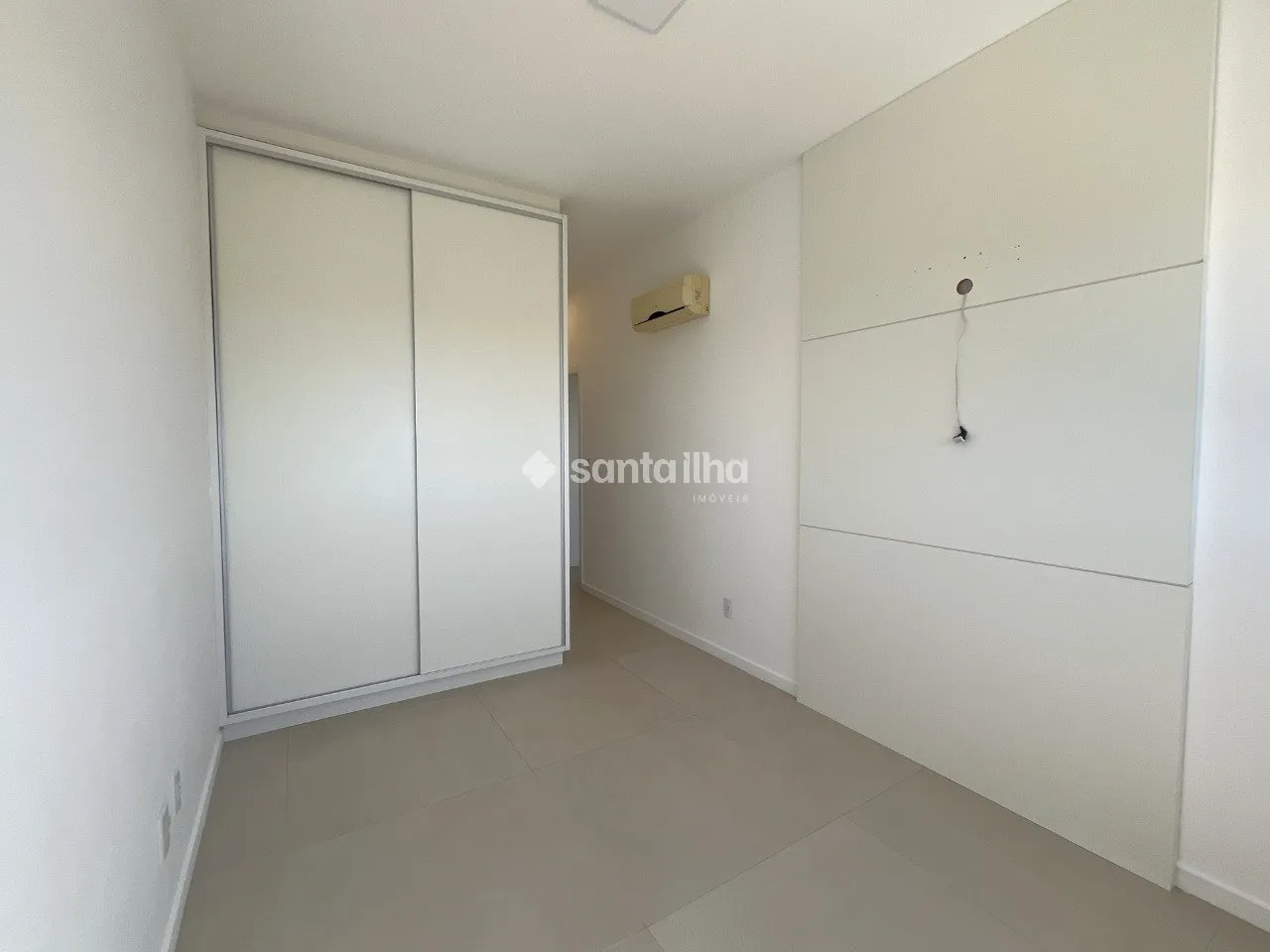 Duplex apartment with 219 m², 3 bedrooms and open-plan kitchen — photo 23
