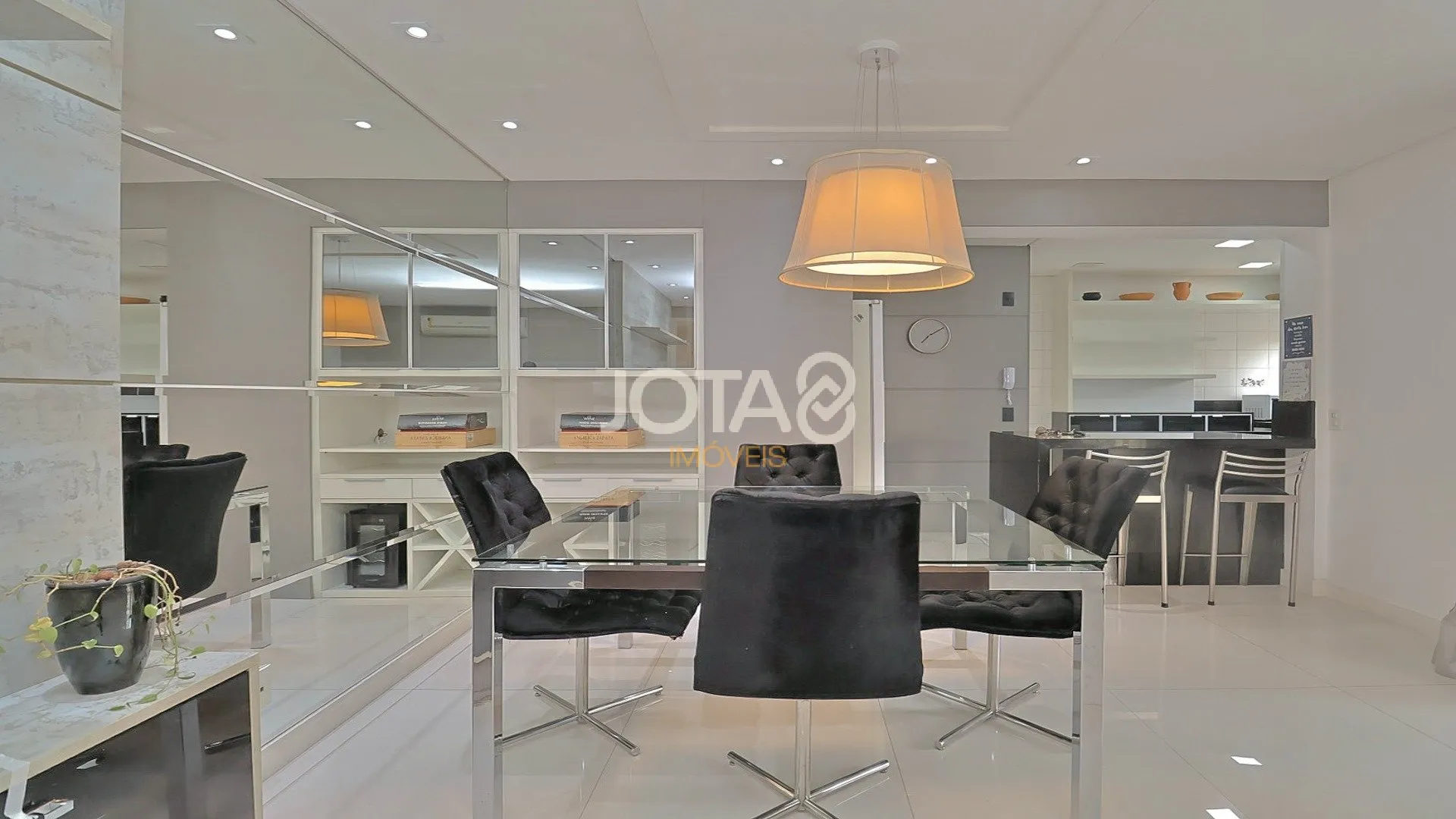3-bedroom apartment with 185 m² and private BBQ space — photo 14