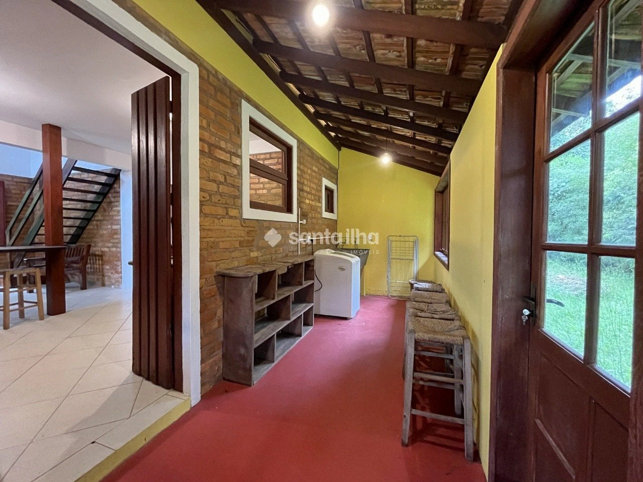 4-bedroom house with a garden — photo 5