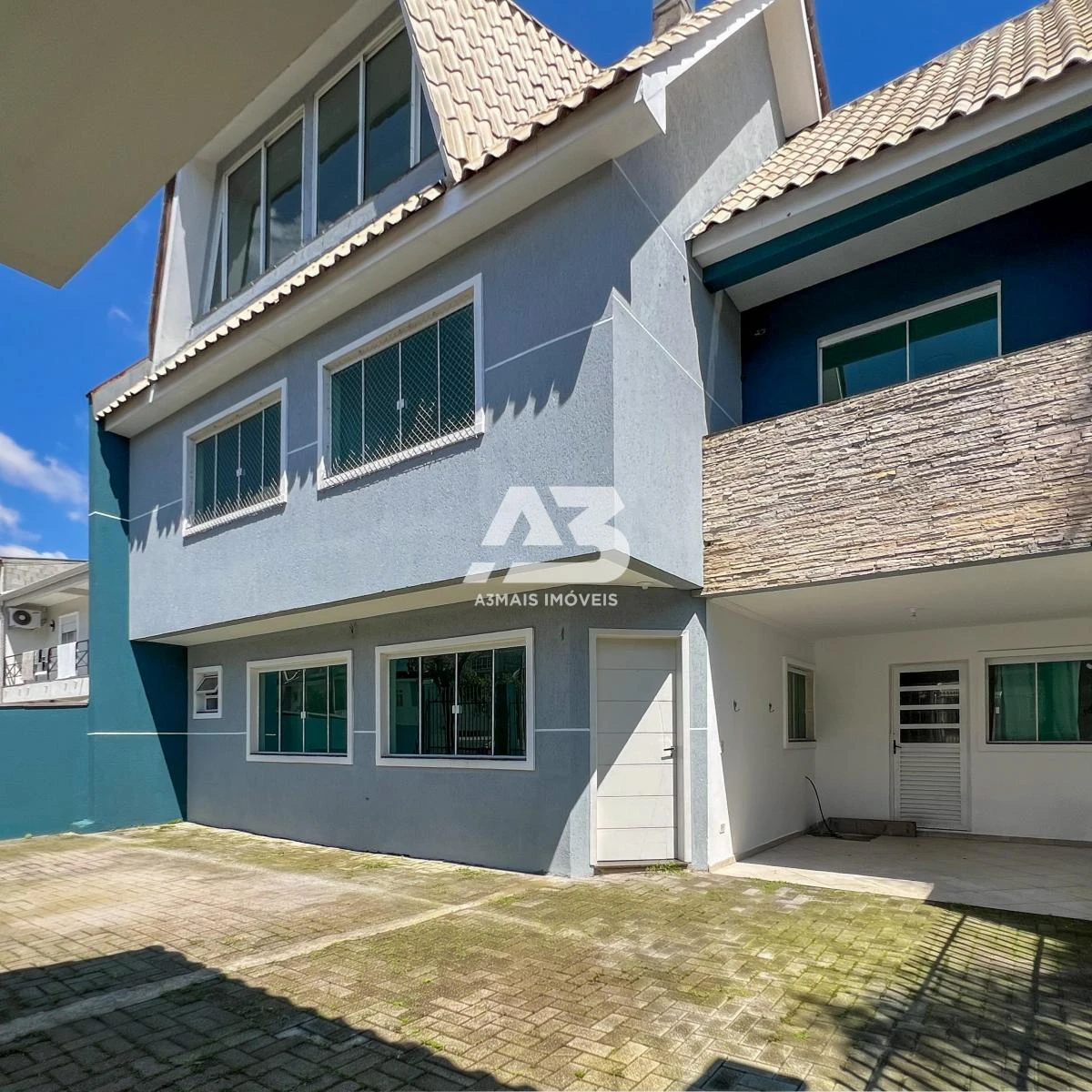 4-bedroom house with a washing machine in Curitiba — photo 3