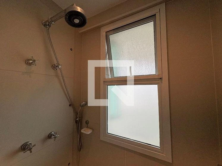 Departamento de 3 dormitorios con balcón cerrado con vidrio — photo 30