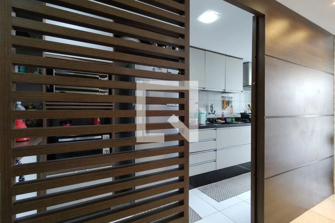 Glass-enclosed balcony in a 3-bedroom apartment, 155 m² — photo 24