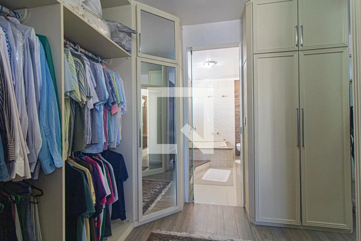 Ванна та 4 спальні: будинок 350 м² — photo 60