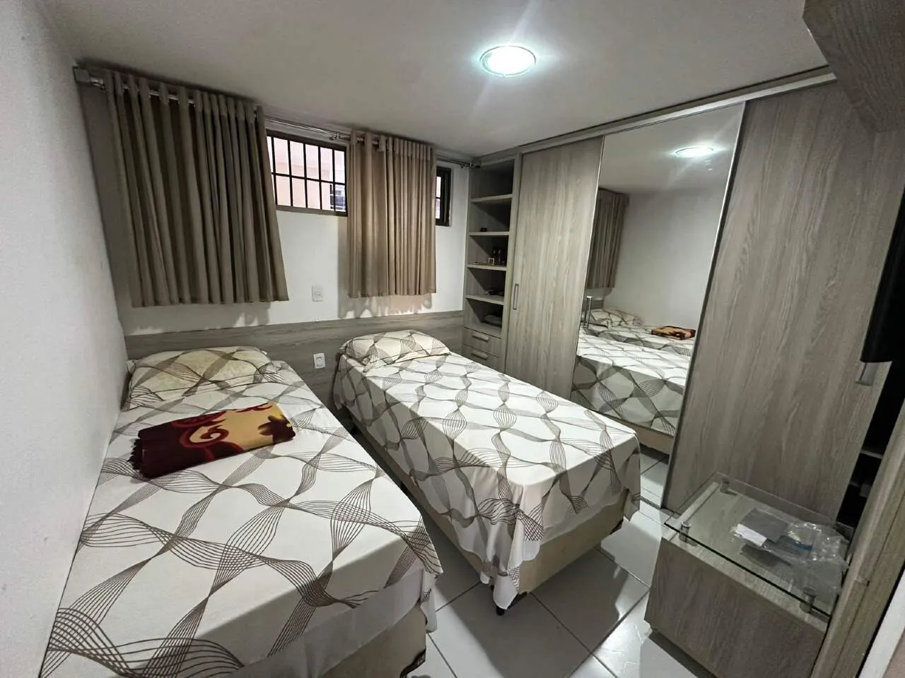 2-bedroom apartment in a building with a gym — photo 5