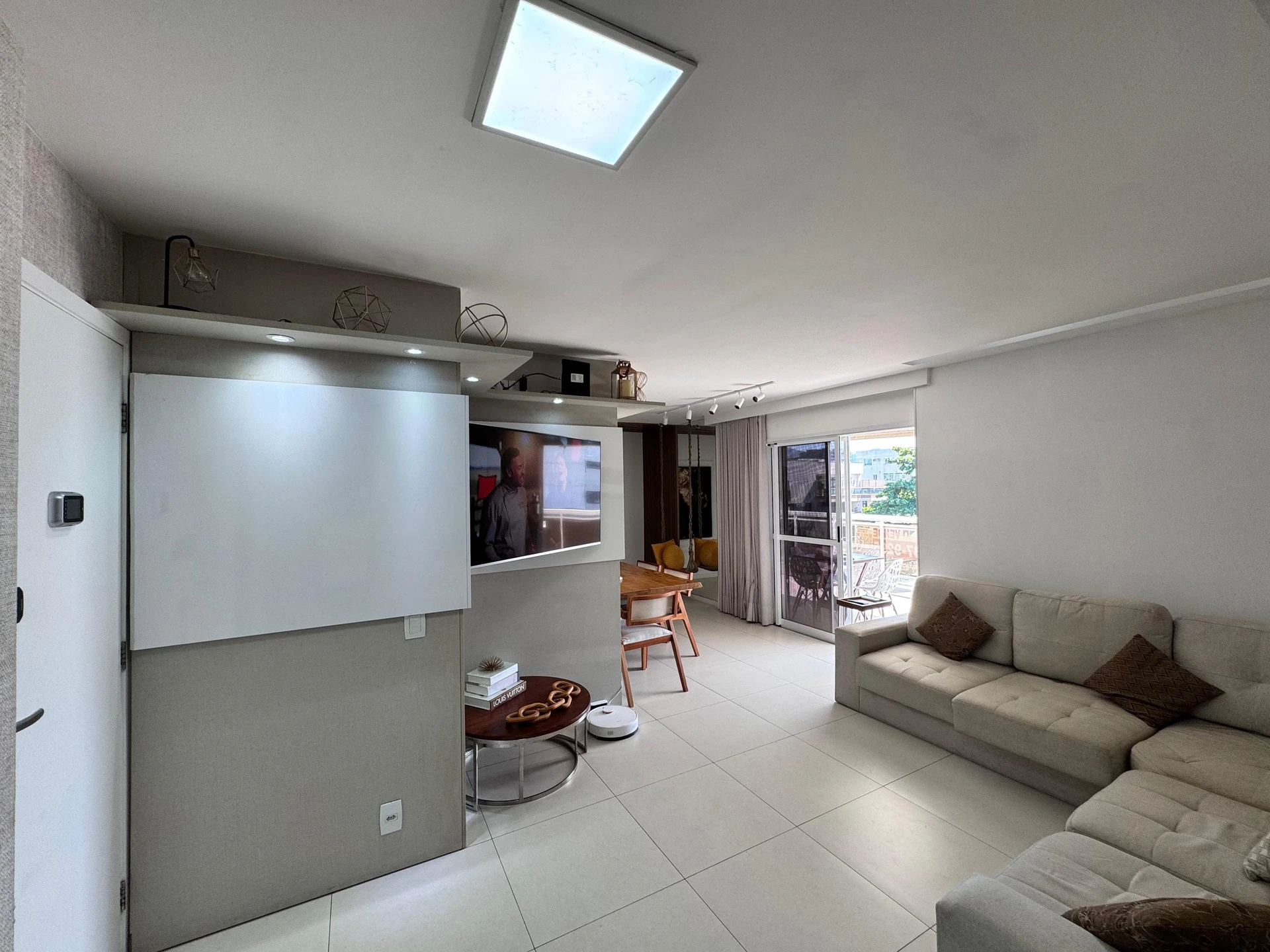 Furnished apartment with 3 bedrooms and 2 parking spaces — photo 7