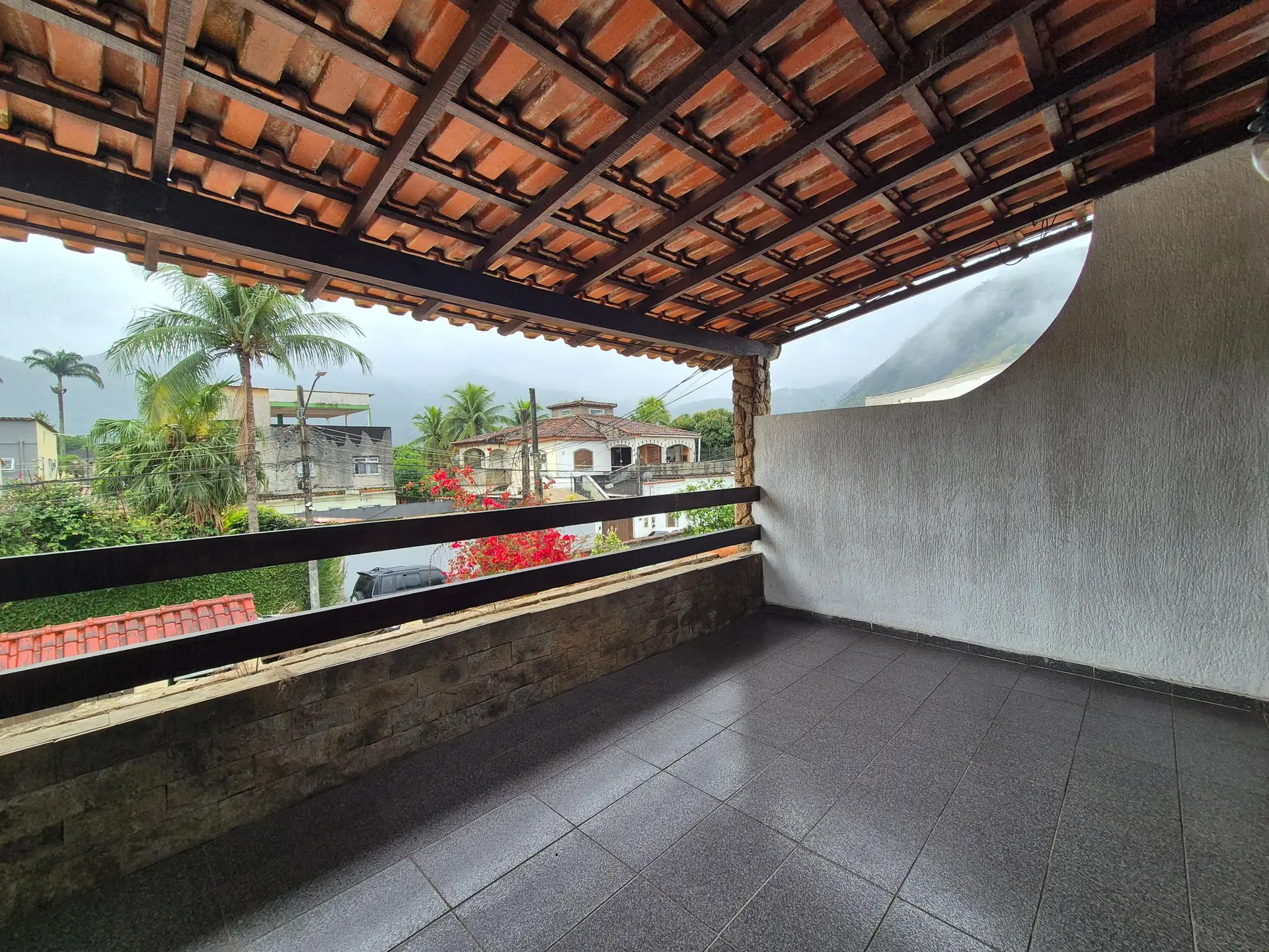 Casa em condomínio com 3 suítes e churrasqueira na varanda — photo 64
