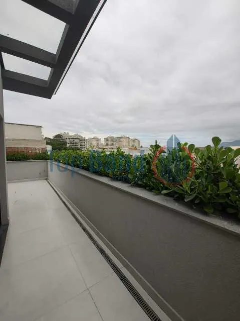 Unfurnished house with 4 bedrooms and 1 bathroom — photo 21