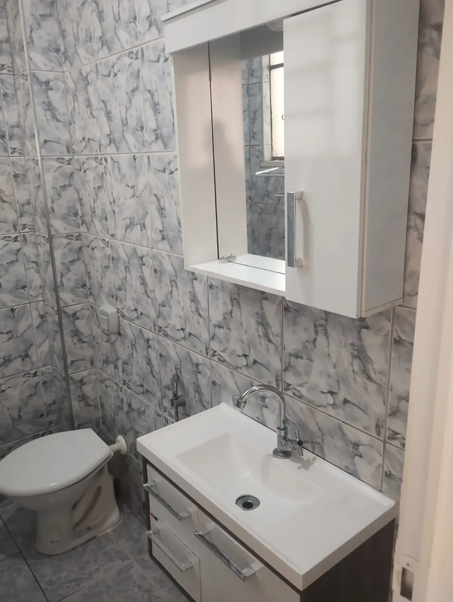 Unfurnished apartment with 2 bedrooms and a separate kitchen — photo 22