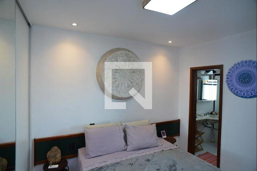 Furnished apartment with balcony and 2 en-suite bedrooms — photo 9