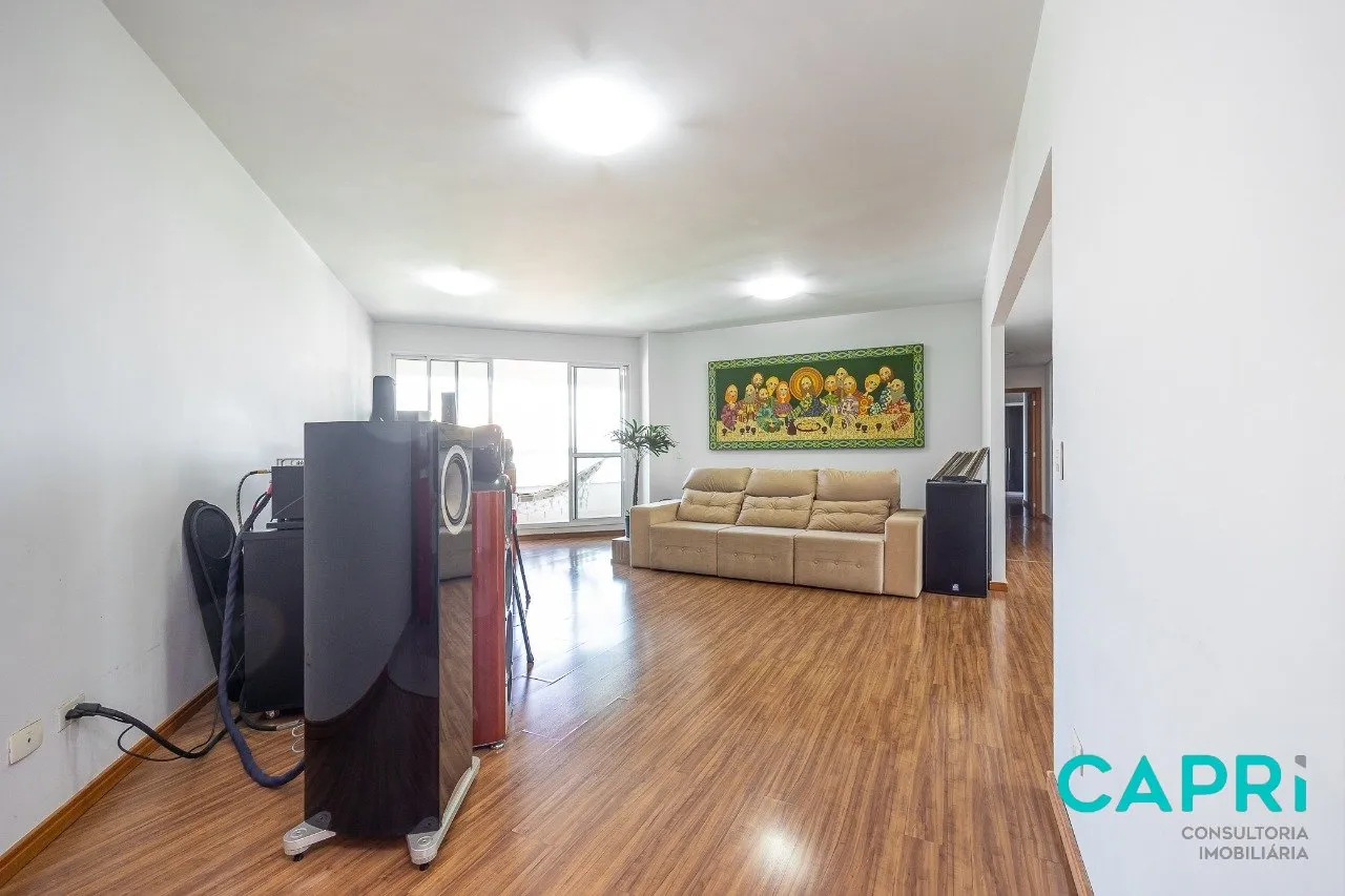 Furnished 318 m² apartment with 4 bedrooms and 3 parking — photo 6