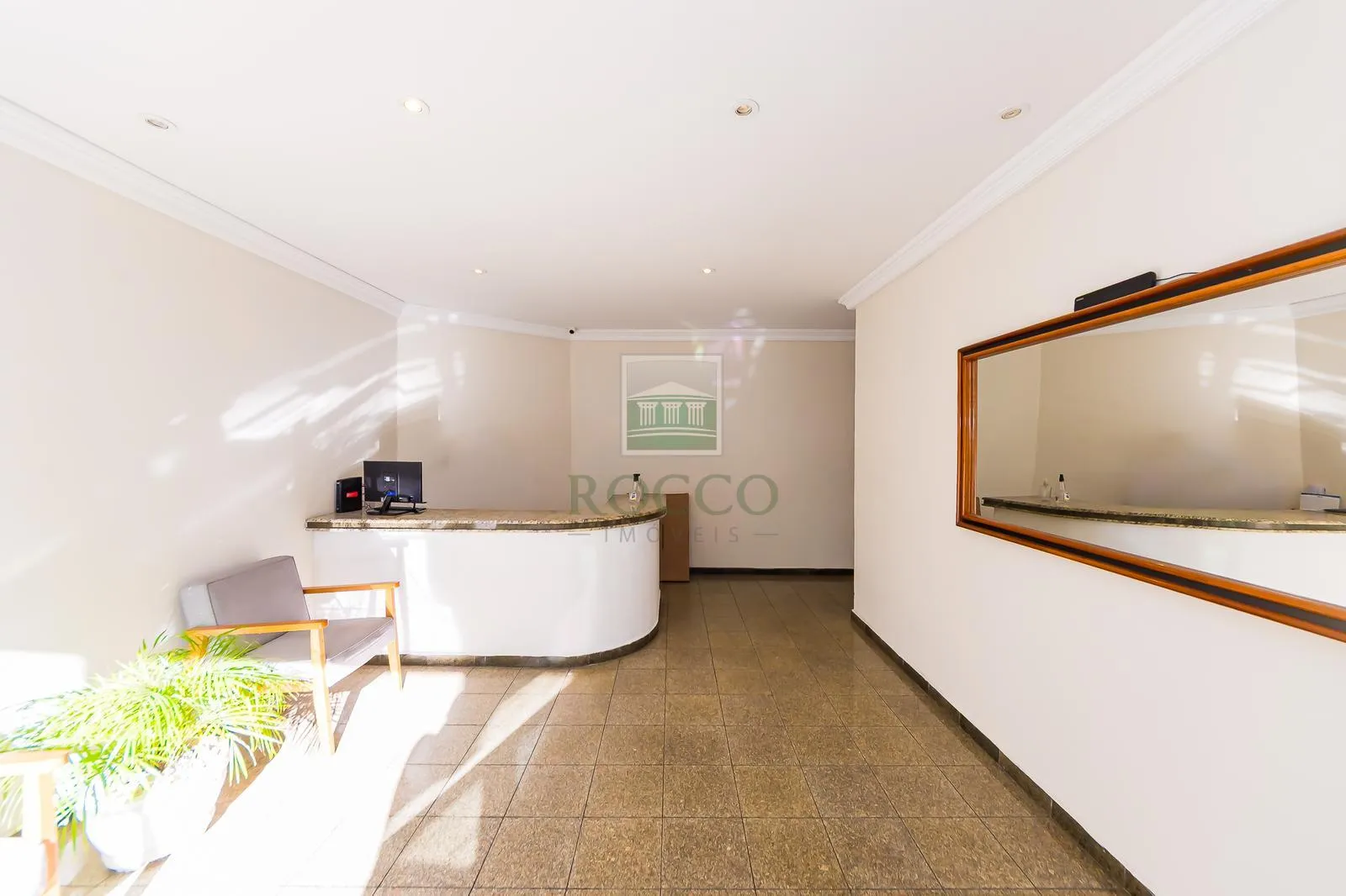 2-bedroom apartment with a glass shower enclosure on the 7th floor — photo 12