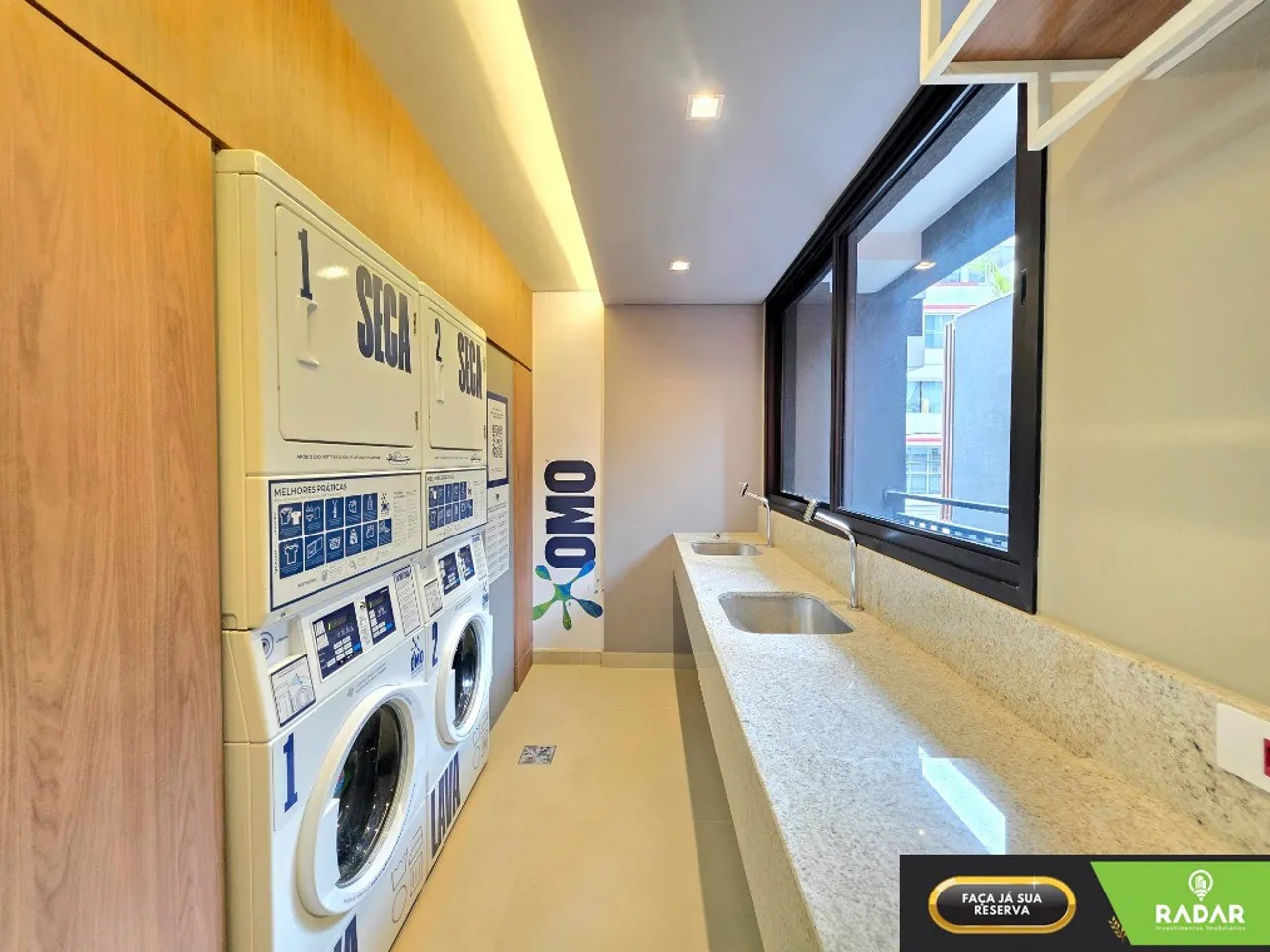 Furnished 2-bedroom apartment with open-plan kitchen — photo 19