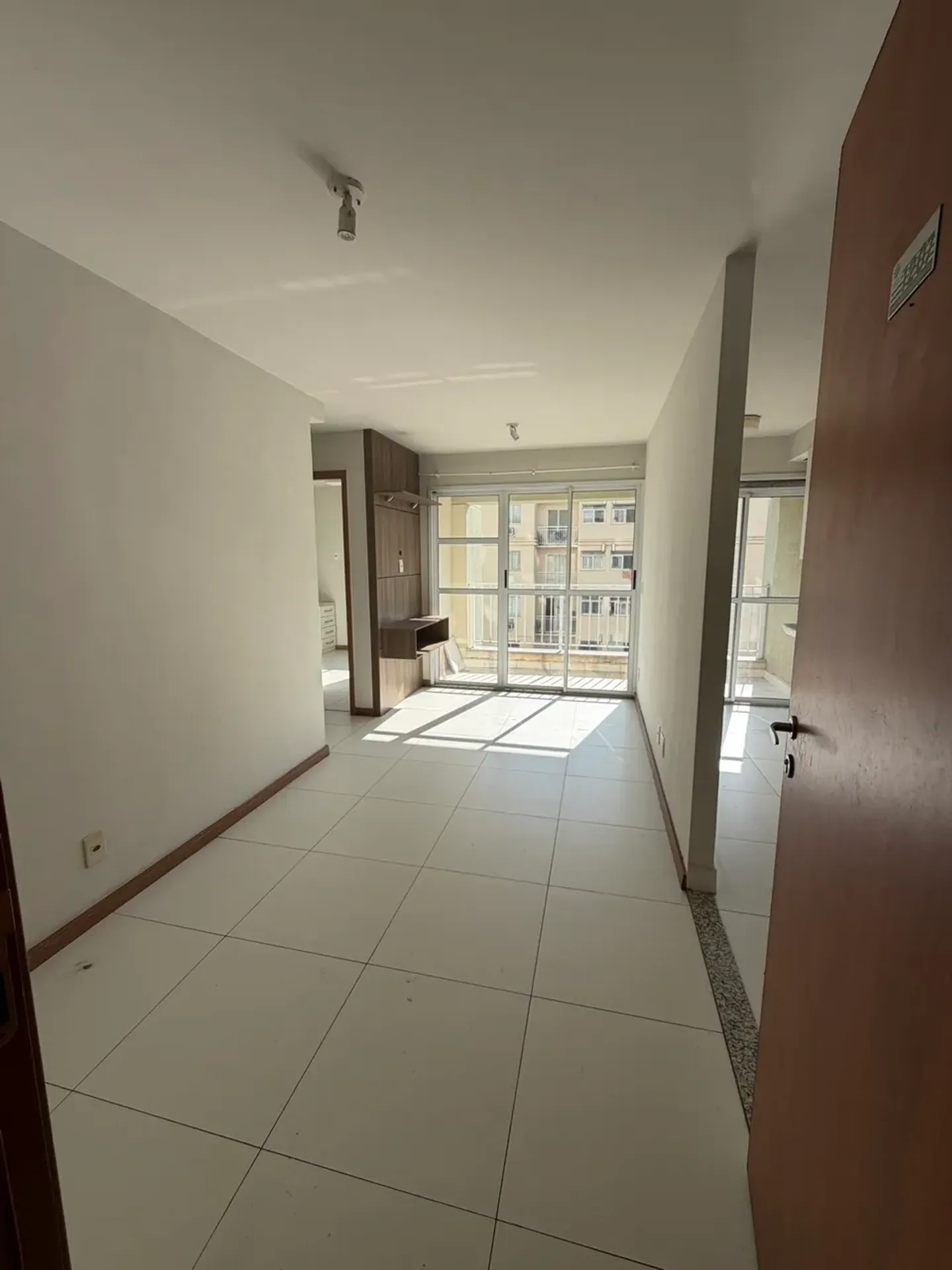 65 m² apartment with 2 bedrooms and 2 bathrooms — photo 26