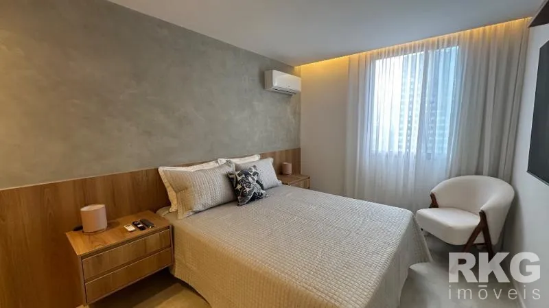 Furnished 1-bedroom apartment with open-plan kitchen — photo 3