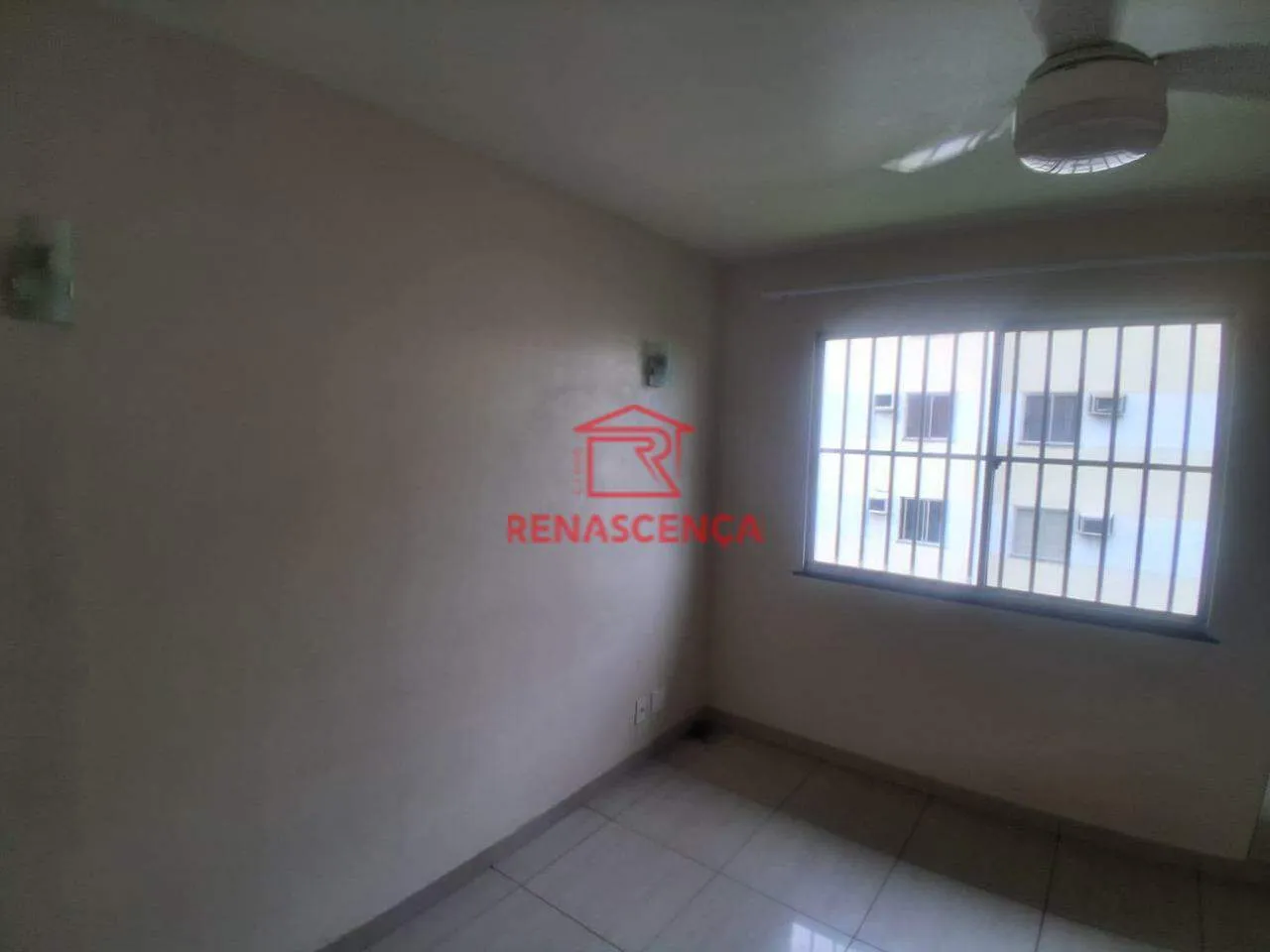 2-bedroom apartment in a building with a gym — photo 5