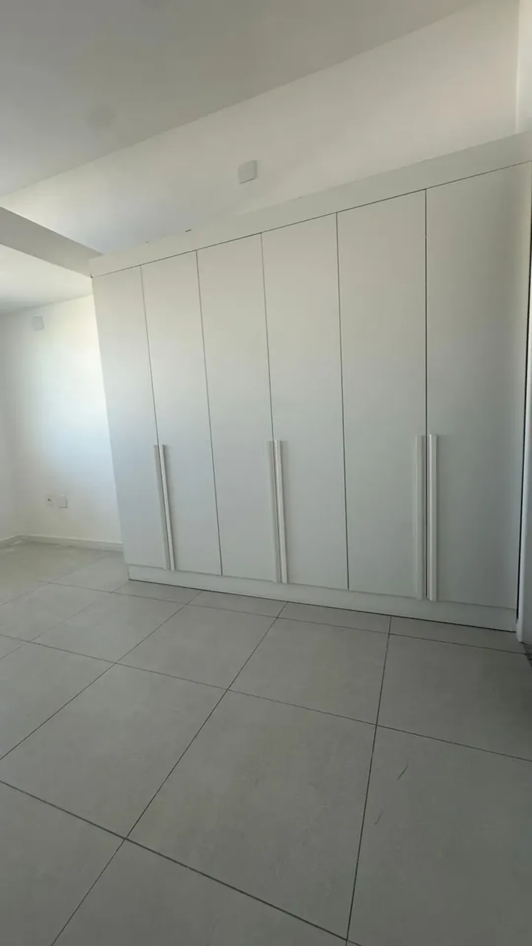 Apartment with 3 bedrooms and 5 bathrooms, 2 parking spots — photo 37