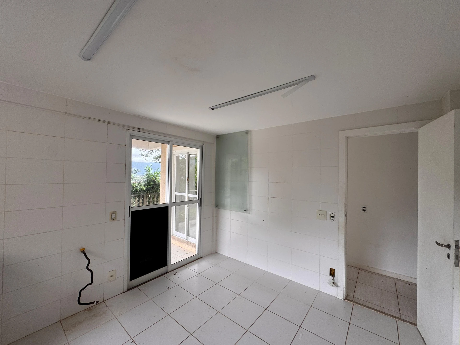 5-bedroom house with a garden in Rio de Janeiro — photo 32