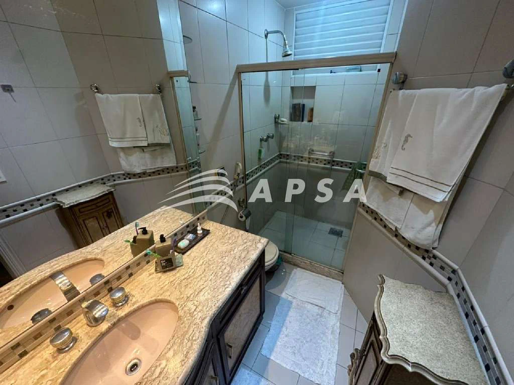 Furnished 200 m² apartment with 3 bedrooms — photo 25