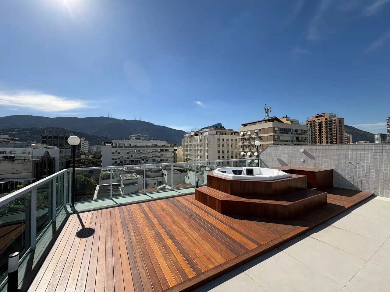 Triplex penthouse with 3 bedrooms and water view — photo 13