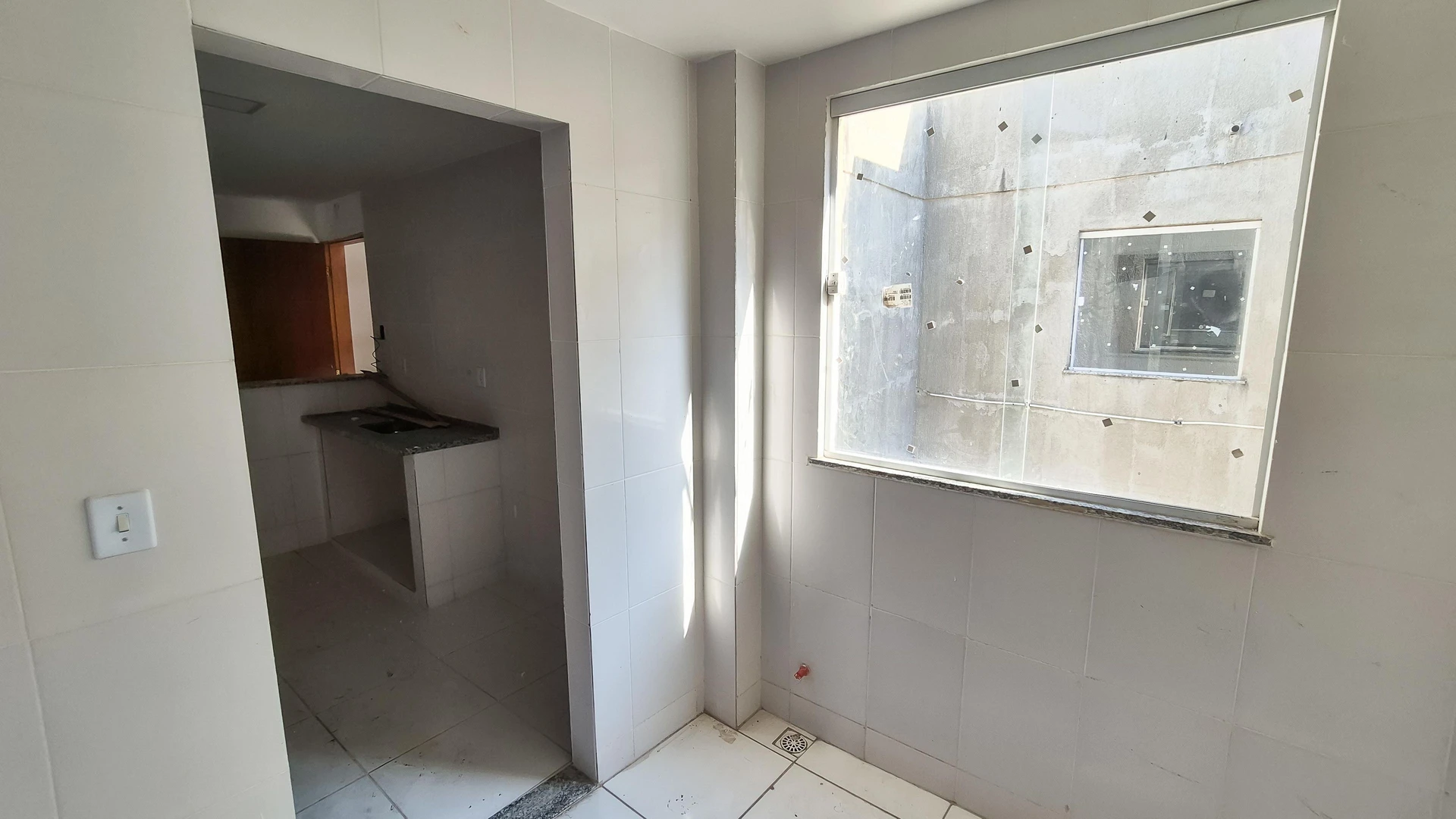 Apartment with 2 bedrooms and a balcony with grill — photo 44