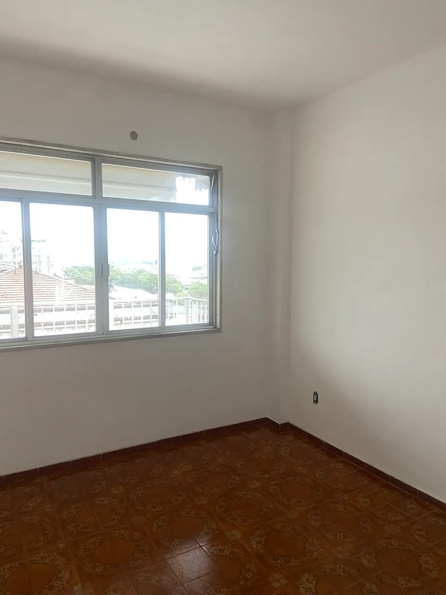 Квартира 85 м² з 2 спальнями та балконом — photo 8