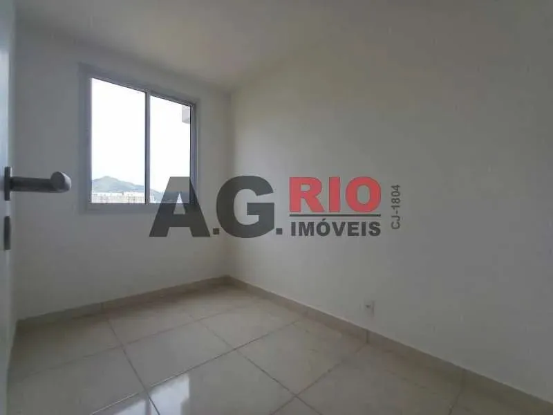 3-bedroom rental apartment with balcony and views — photo 11
