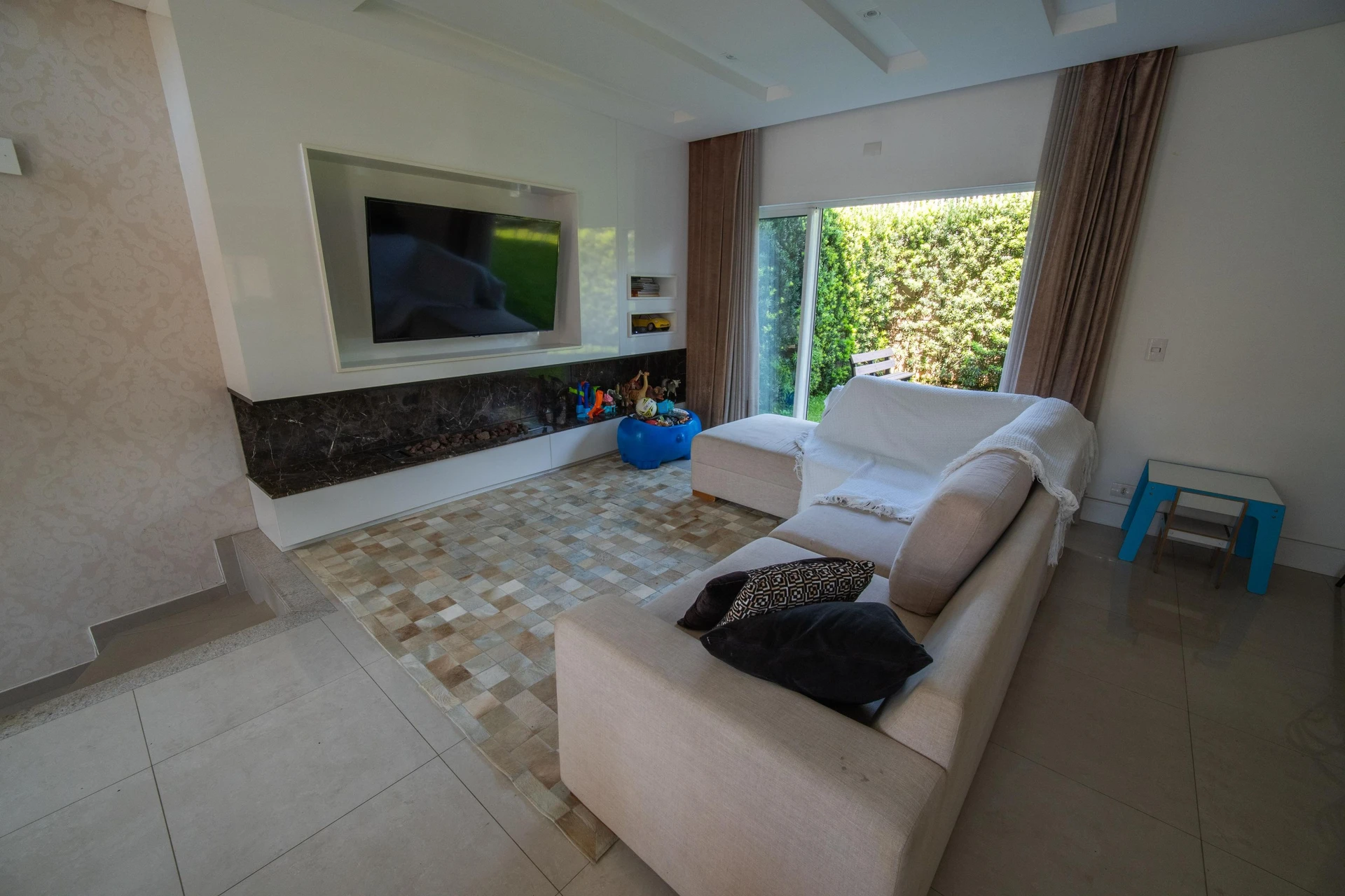 Furnished condominium house with 3 bedrooms and pool — photo 25