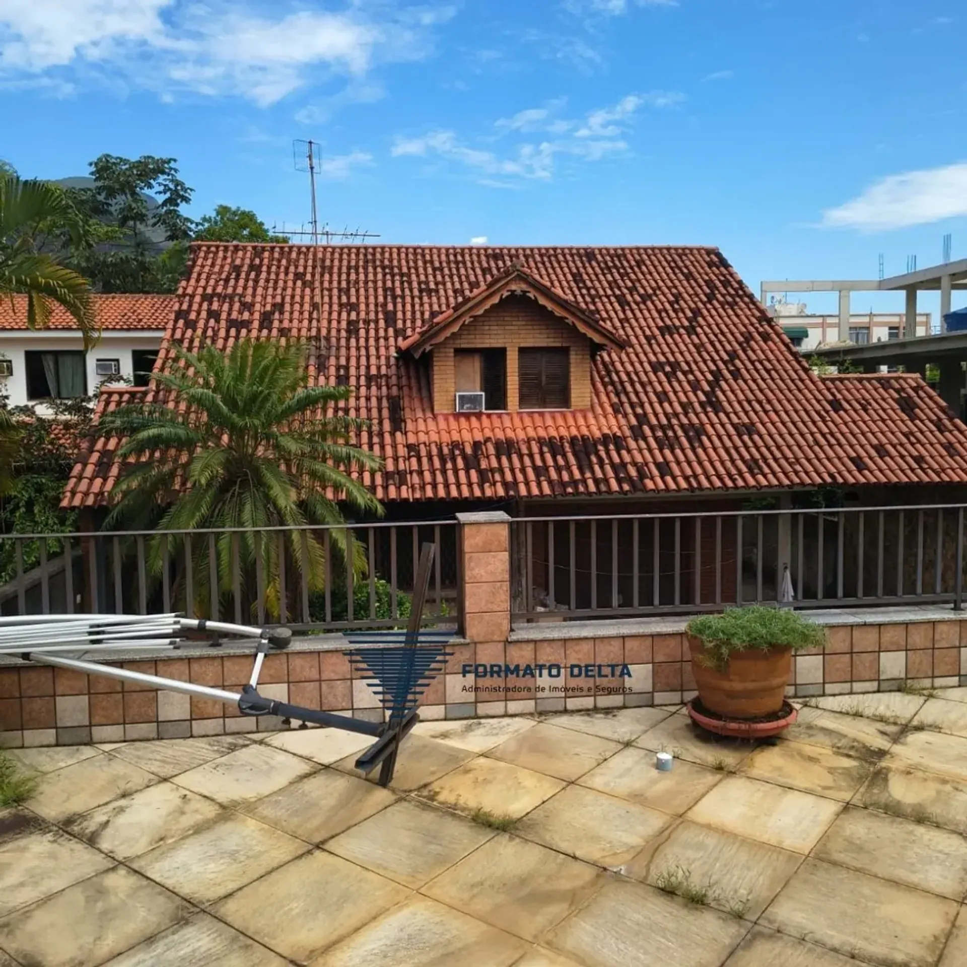 Casa com 8 quartos, 4 banheiros e 7 vagas no 2º andar — photo 24