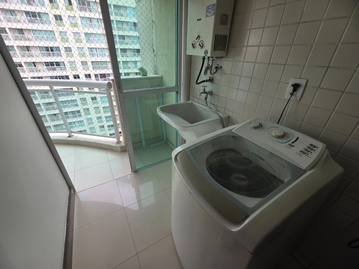 3-bedroom apartment in a building with a sauna — photo 5